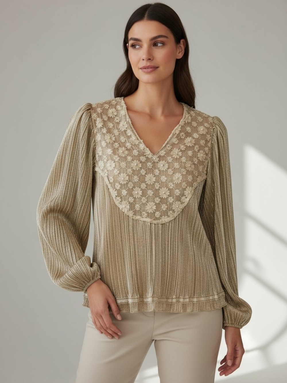 Chenault Metallic Gold Pleated Long Sleeve Blouse Floral Lace Yoke Size Large